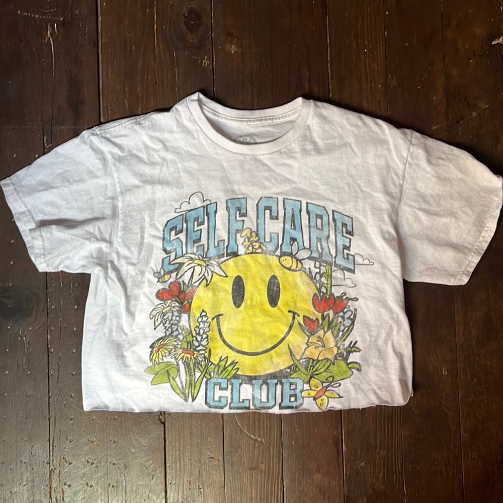 Smiley face graphic T-shirt